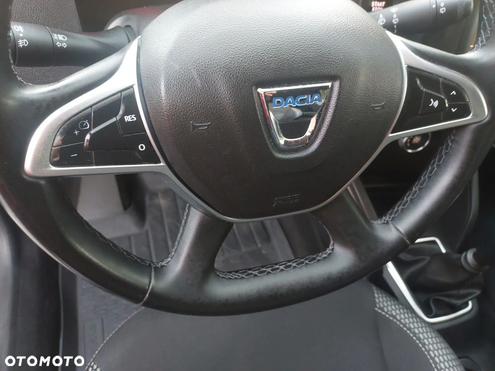 Dacia Duster 1.0 TCe SL Celebration - 18