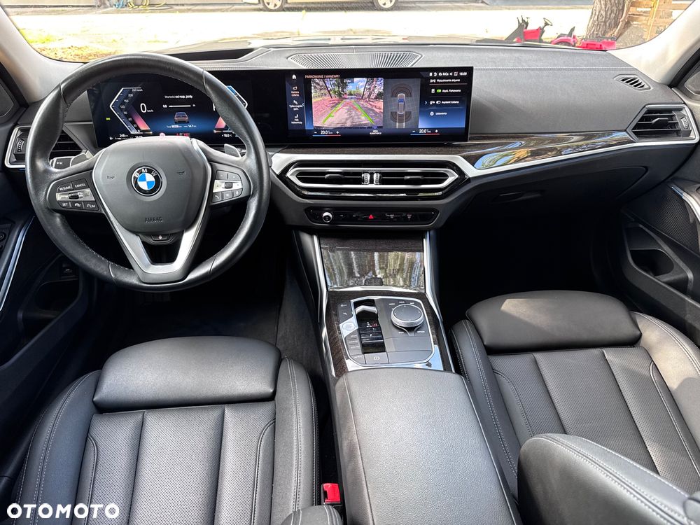 BMW Seria 3 320d xDrive Luxury Line sport - 29