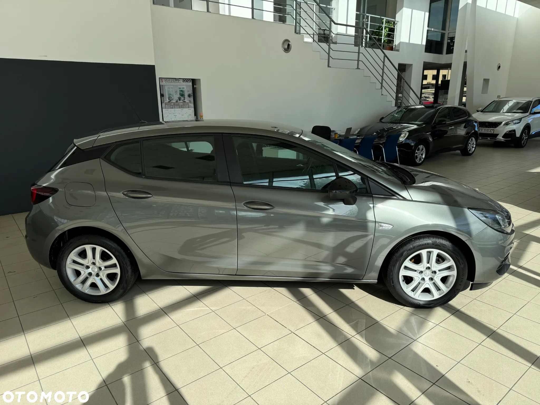 Opel Astra V 1.2 T Edition S&S - 10