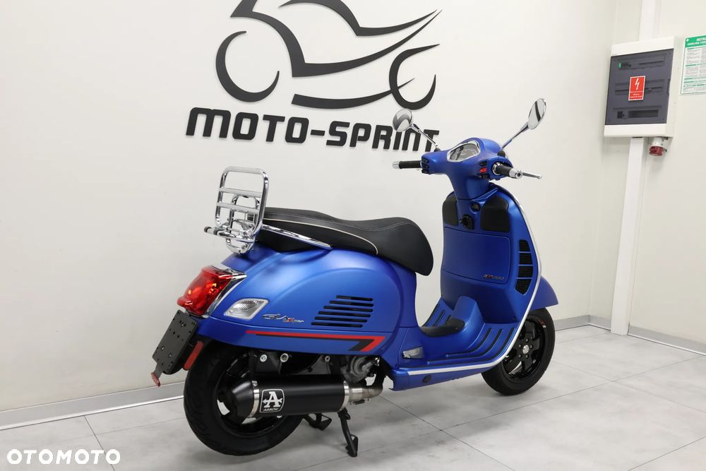 Vespa GTS - 8