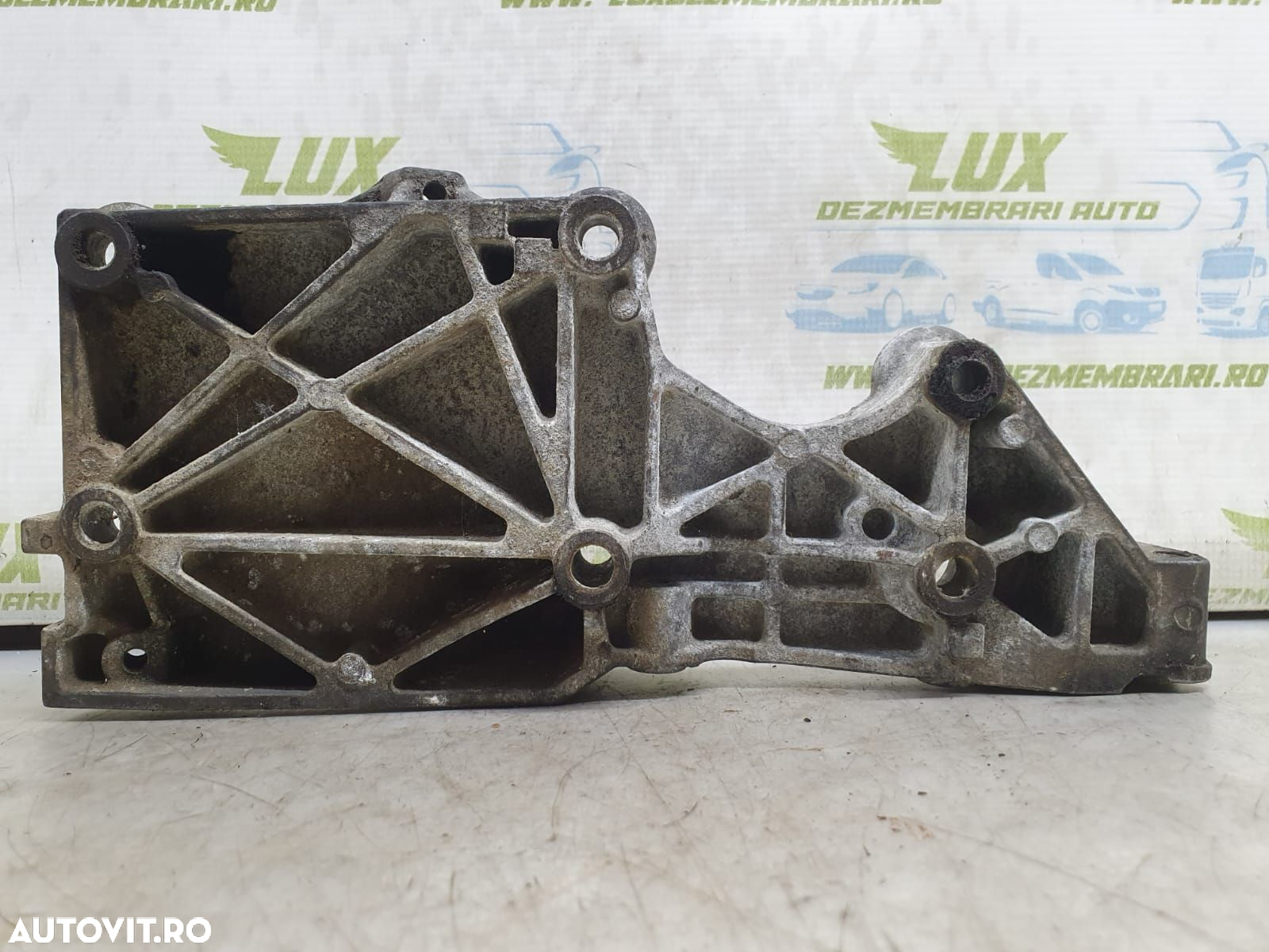 Suport accesorii 1.9 tdi BLS 038903143Af Volkswagen VW Passat B6 [200 - 5