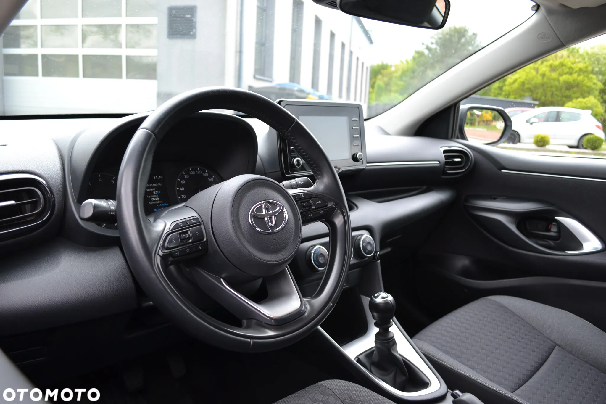 Toyota Yaris - 17