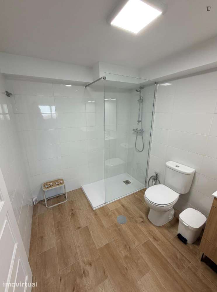 Quarto - localizado em Paranhos Porto - Grande imagem: 4/11