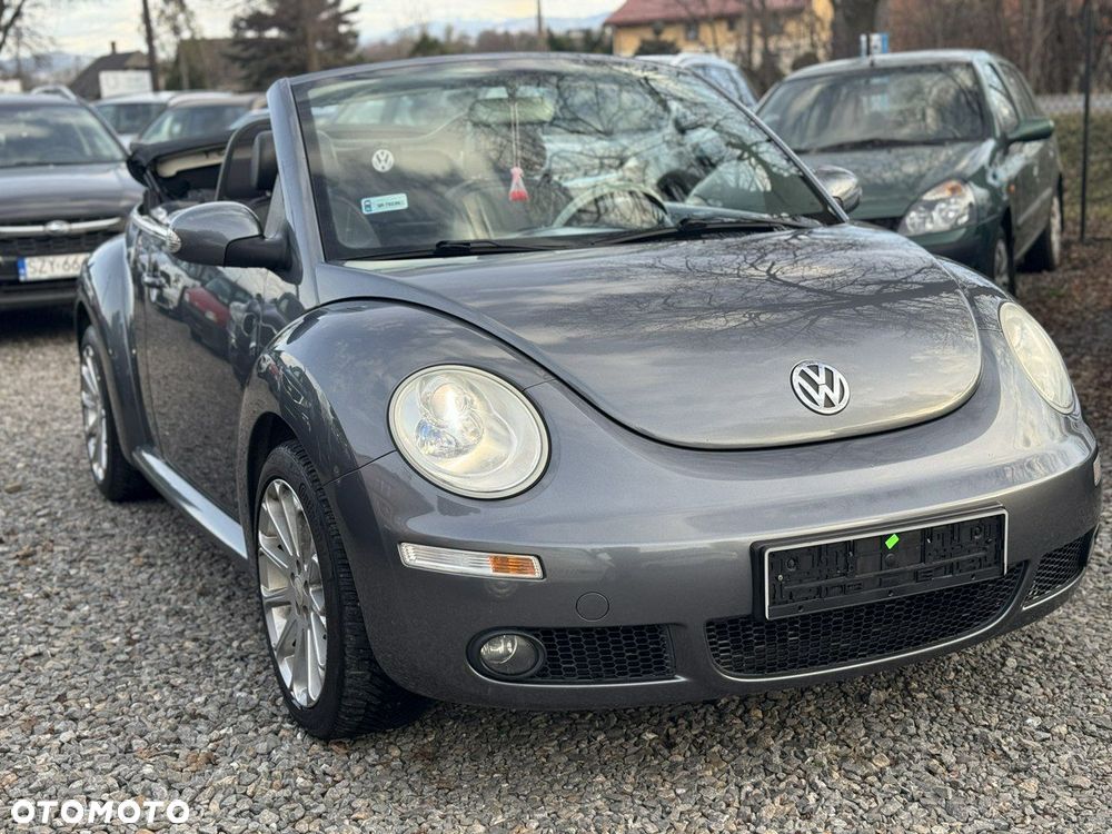 Volkswagen New Beetle - 2