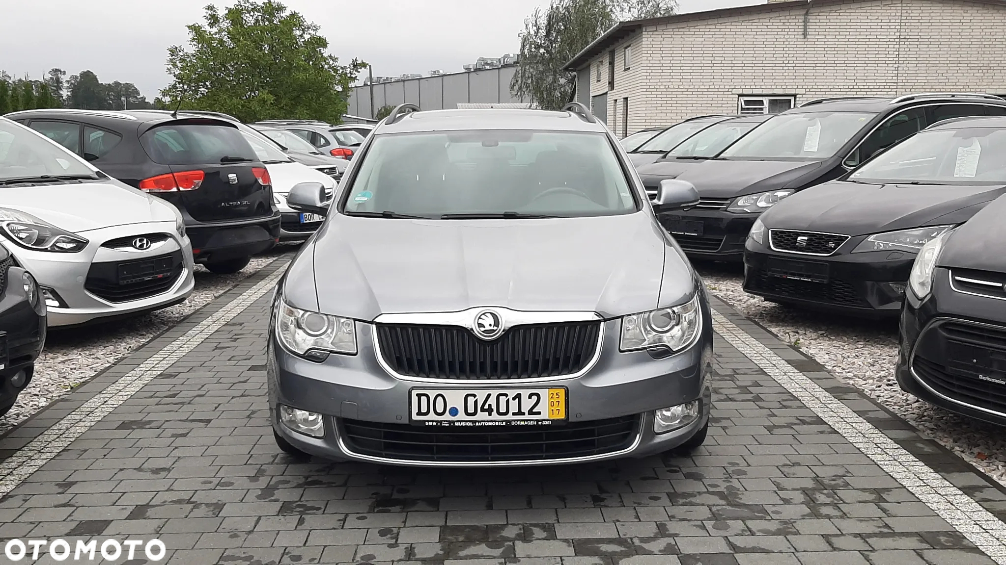 Skoda Superb 2.0 TDI Elegance DSG - 2