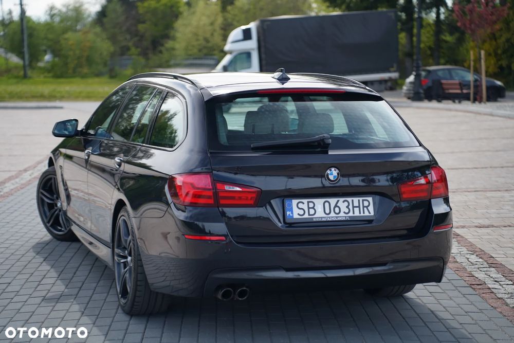 BMW Seria 5 528i Sport-Aut - 9