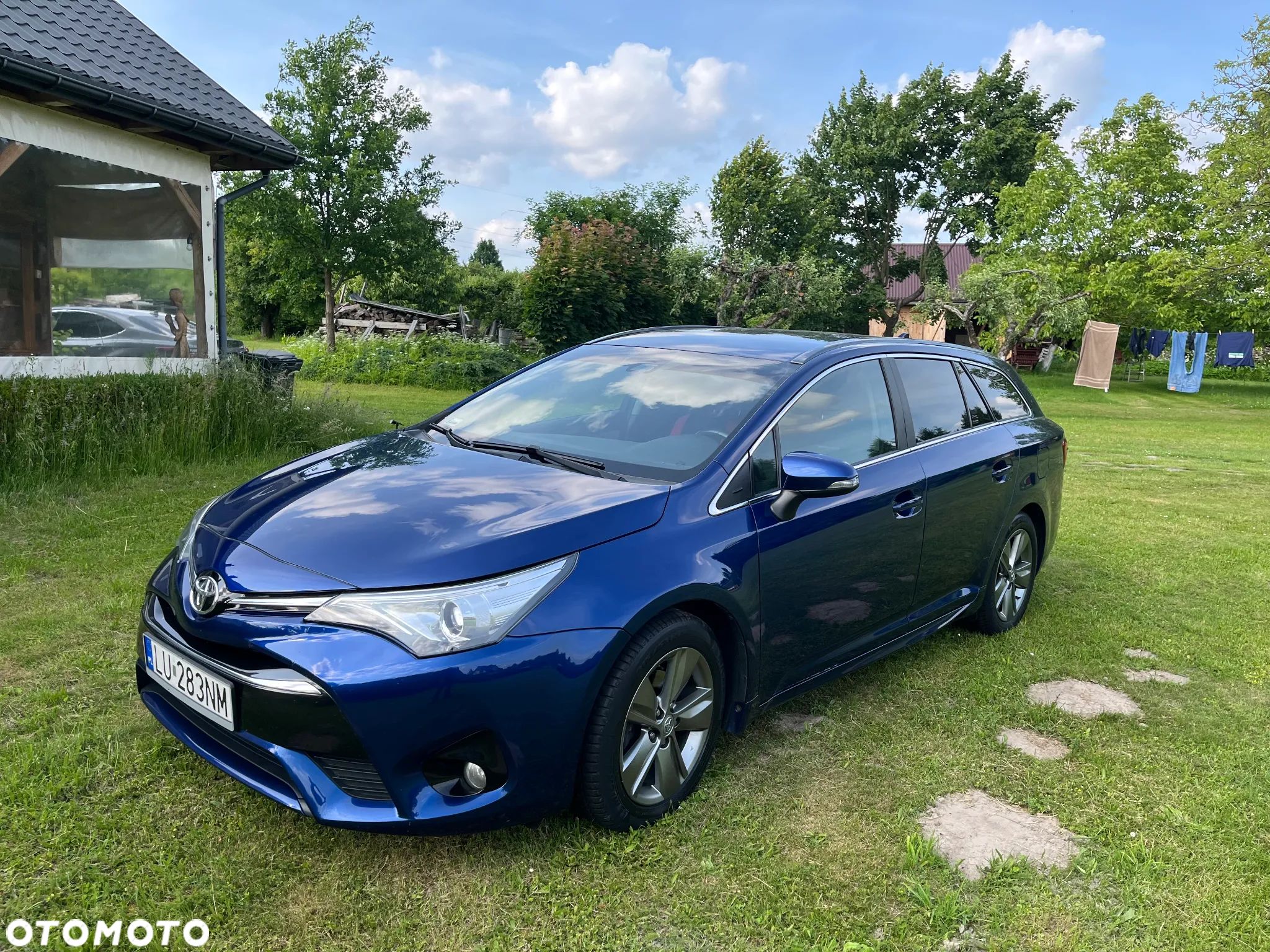 Toyota Avensis 1.8 Premium - 1