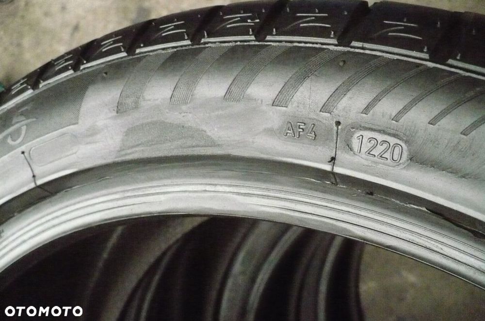 AVON ZZ5 245/40R19 6,7mm 2020 - 4
