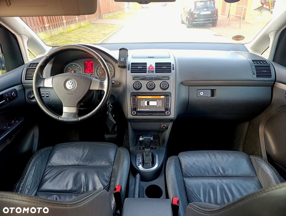 Volkswagen Touran 2.0 TDI DPF DSG Cross - 7