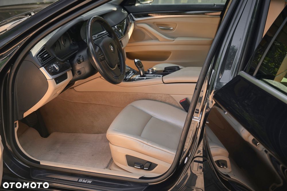 BMW Seria 5 520d - 20