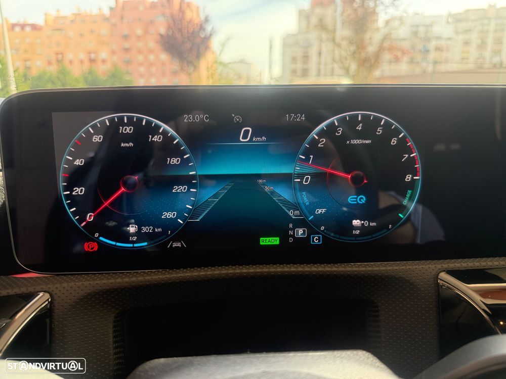 Mercedes-Benz A 250 e AMG Line - 54