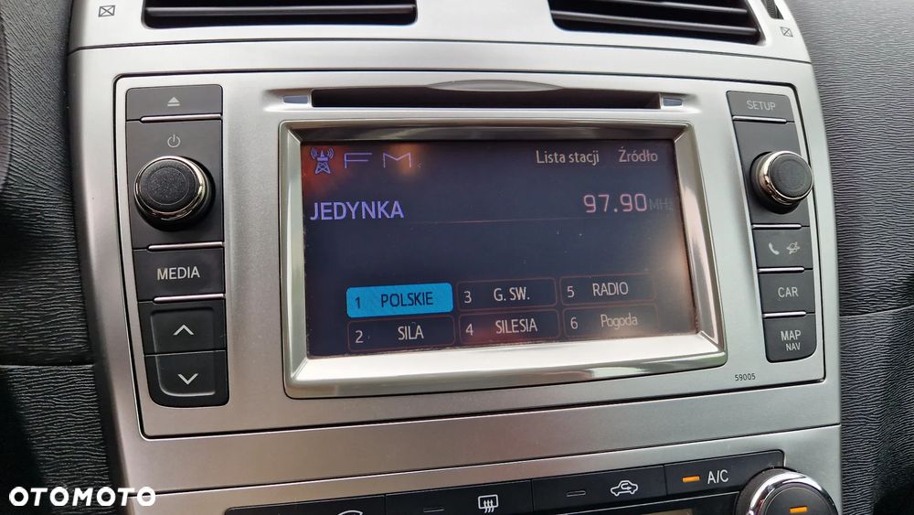 Toyota Avensis 2.0 D-4D Premium - 21