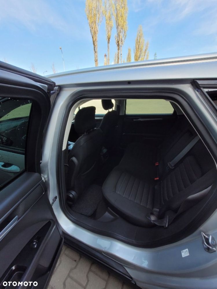 Ford Mondeo 2.0 TDCi Ambiente - 14