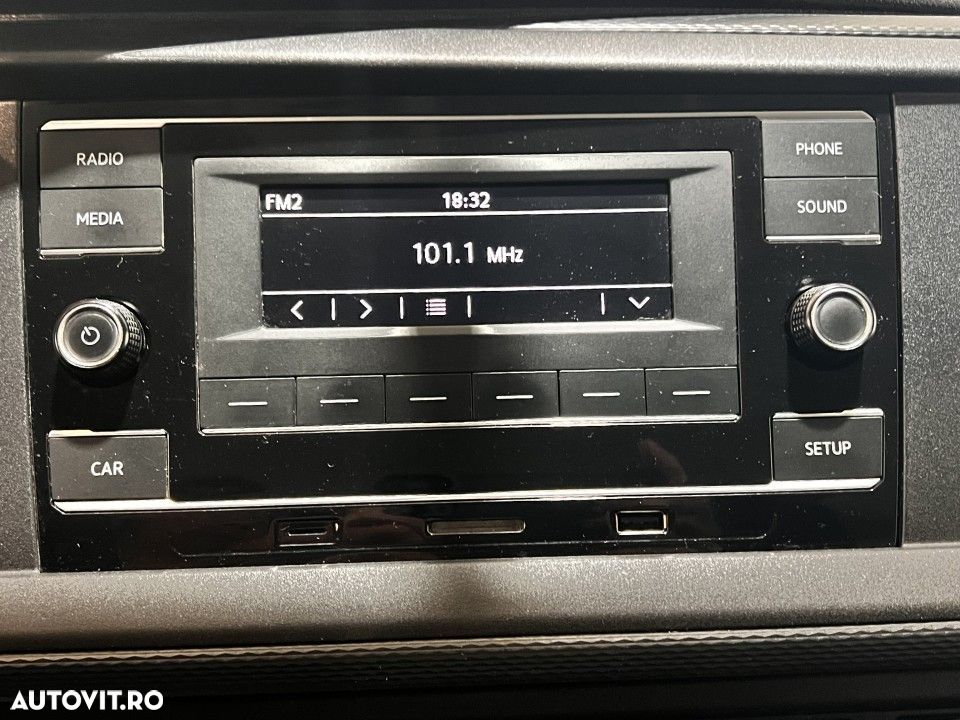 Volkswagen Transporter - 21