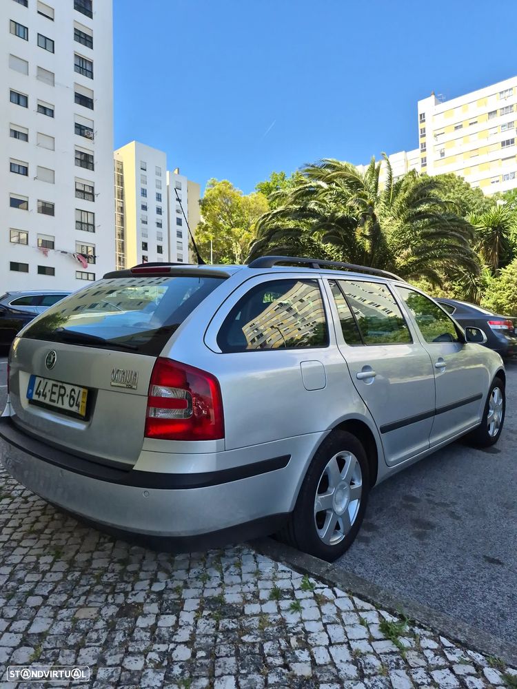 Skoda Octavia 1.9 TDI Ambiente - 2