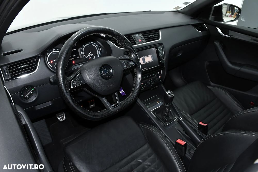 Skoda Octavia 2.0 TDI RS - 5