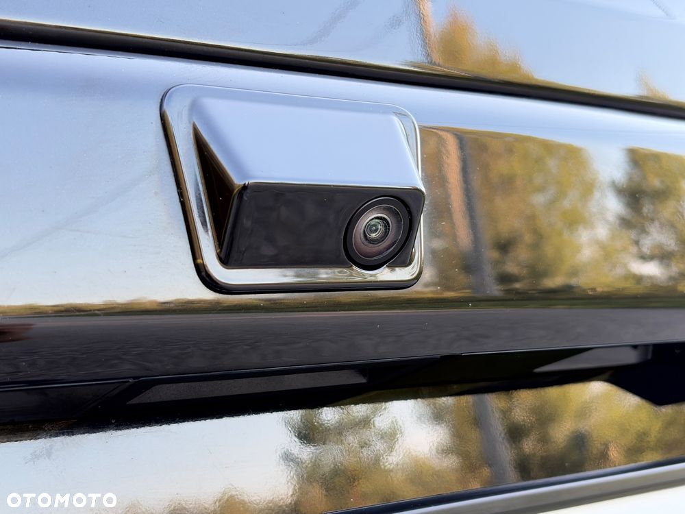 Ford Tourneo Custom 320 L2H1 VA Titanium X - 16