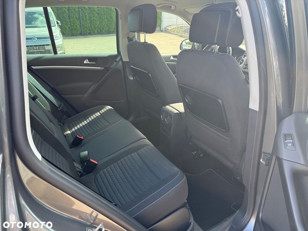 Volkswagen Tiguan - 23