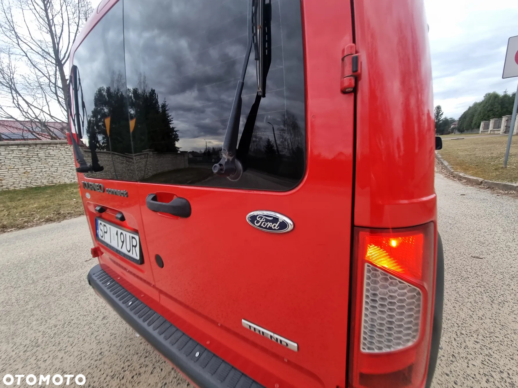 Ford Transit Connect - 11