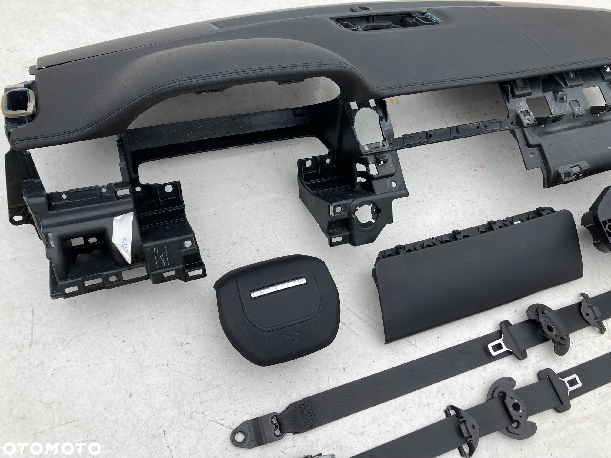 RANGE ROVER EVOQUE L538 DESKA KONSOLA KOKPIT PULPIT PÓŁKA PARAPET DASHBOARD naprawa regeneracja SKÓRA - 4