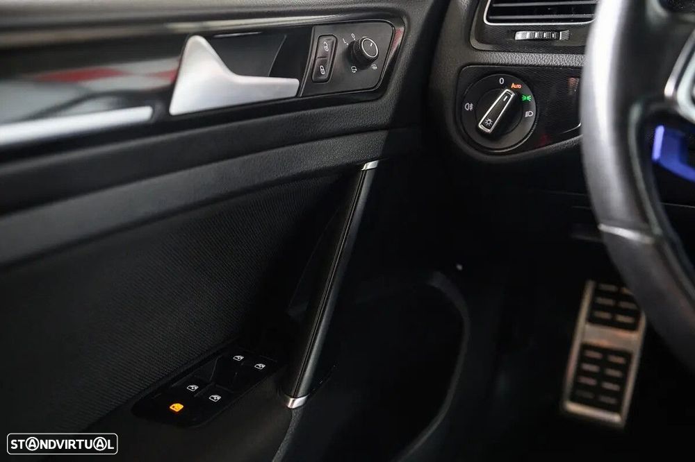 VW Golf 1.4 GTE Plug-In-Hybrid DSG - 46