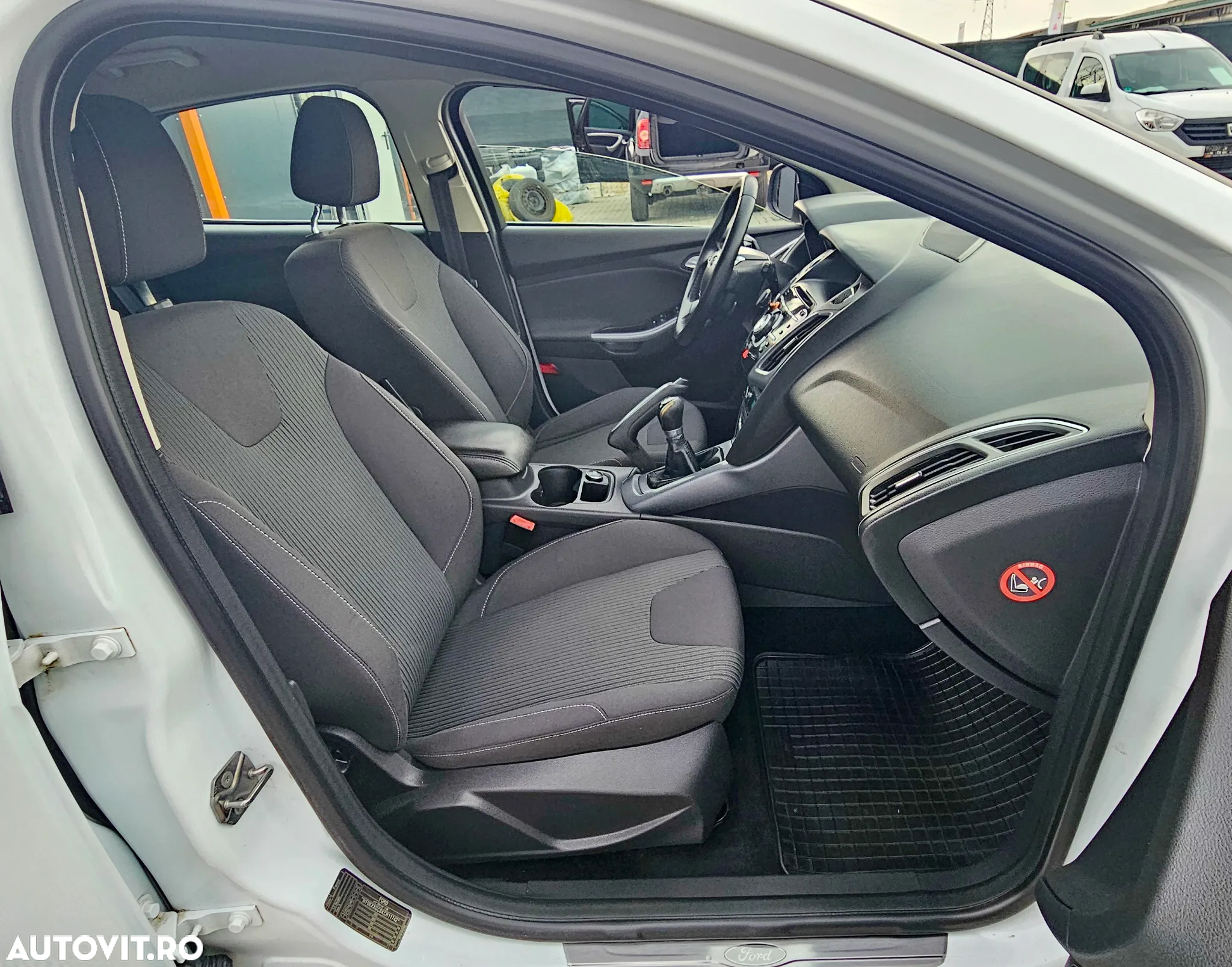 Ford Focus 1.6 Ti-VCT Titanium - 15