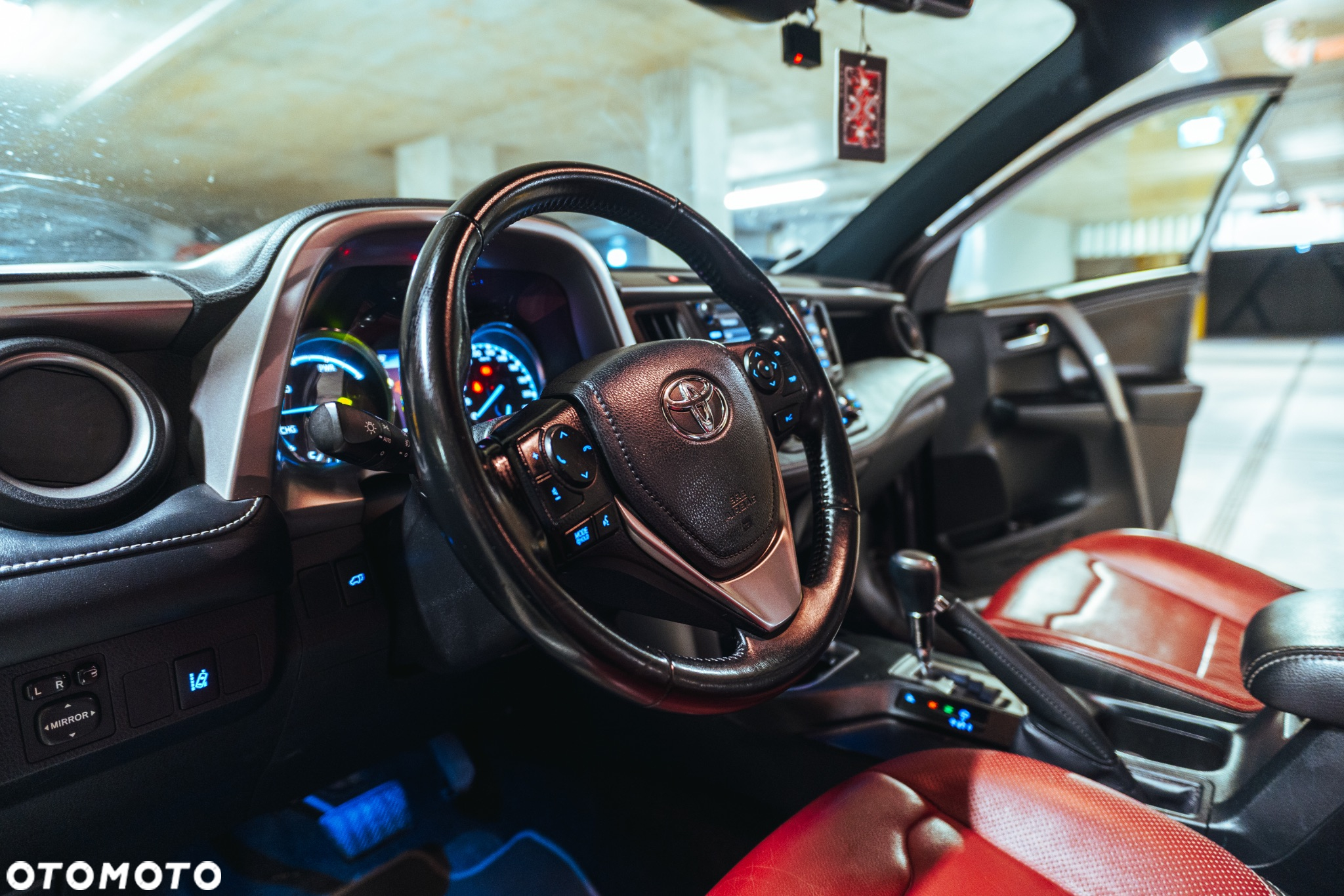 Toyota RAV4 Hybrid Premium 4x2 - 16