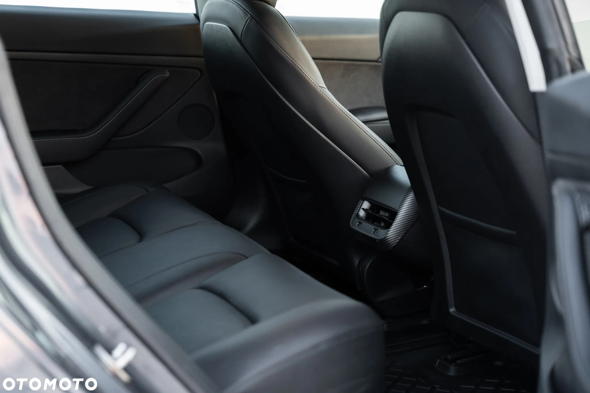 Tesla Model 3 - 27