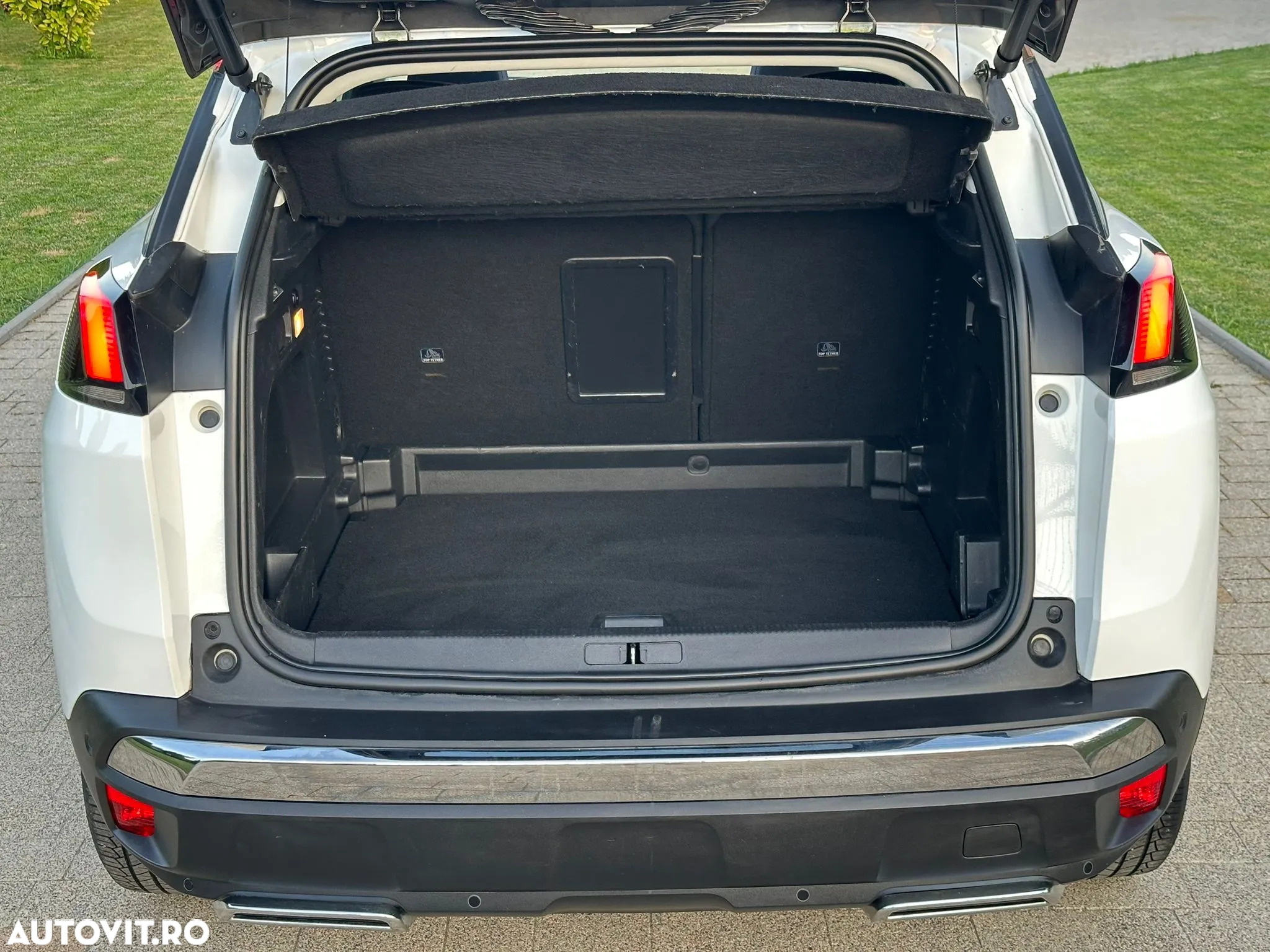 Peugeot 3008 BlueHDi 130 Stop & Start EAT8 Allure Business-Paket - 19