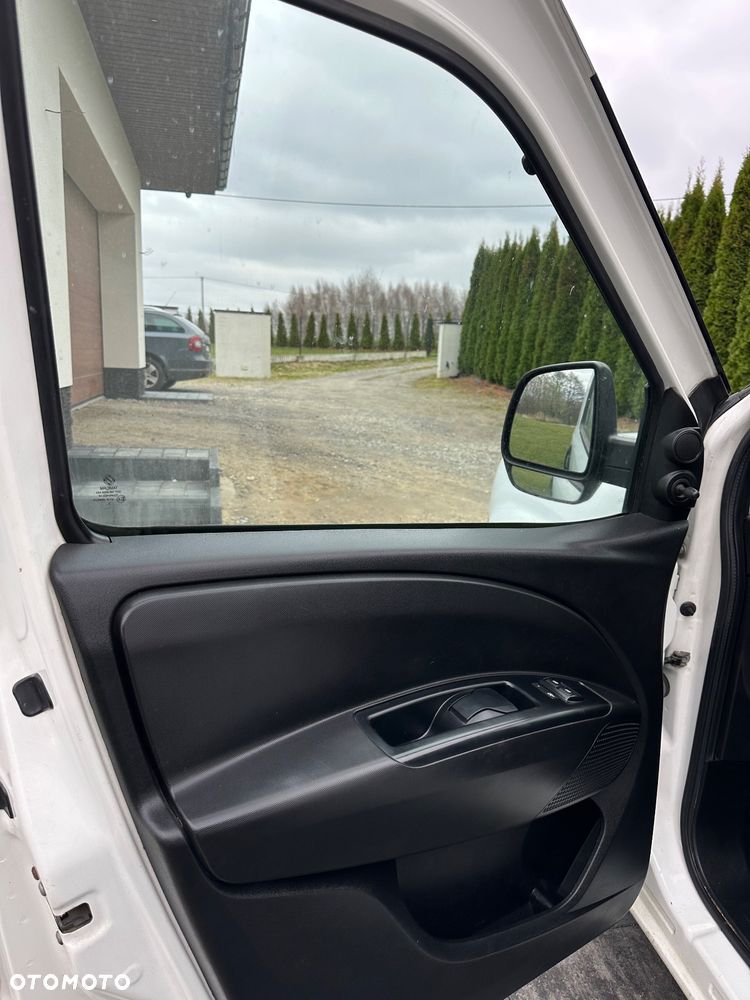 Opel Combo - 9