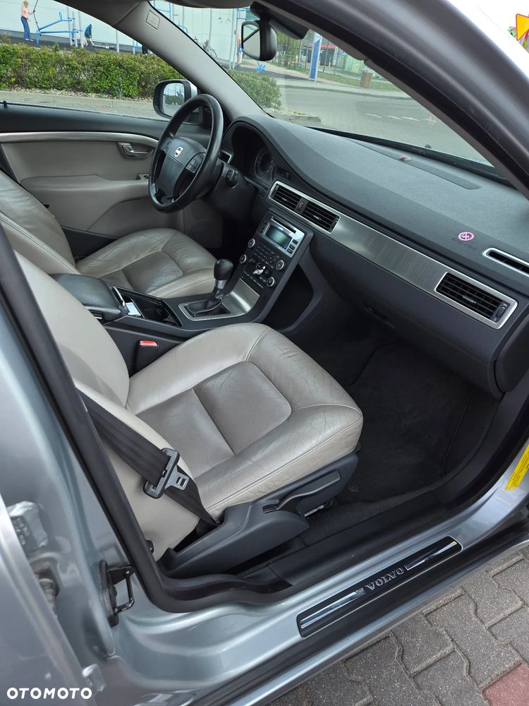 Volvo V70 2.0D Momentum - 19