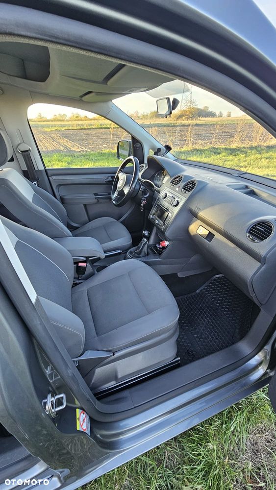 Volkswagen Caddy 2011