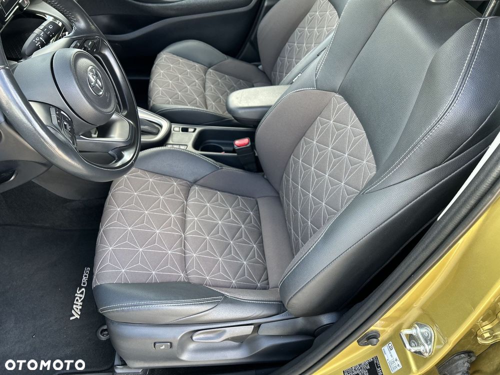 Toyota Yaris Cross - 15