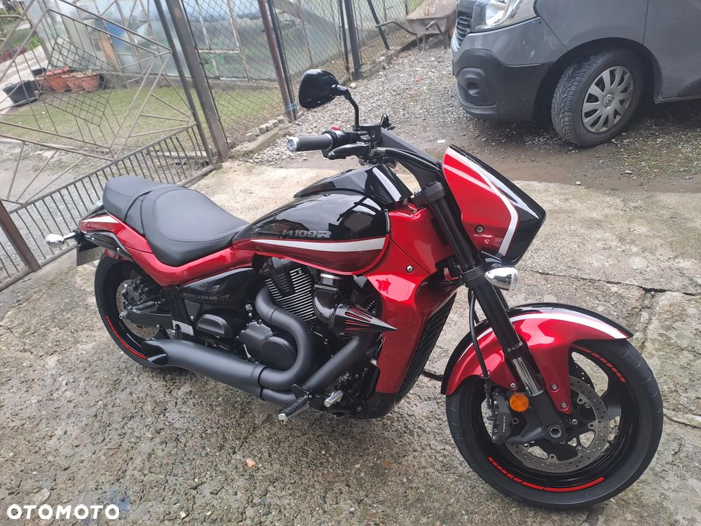 Suzuki Boulevard - 18