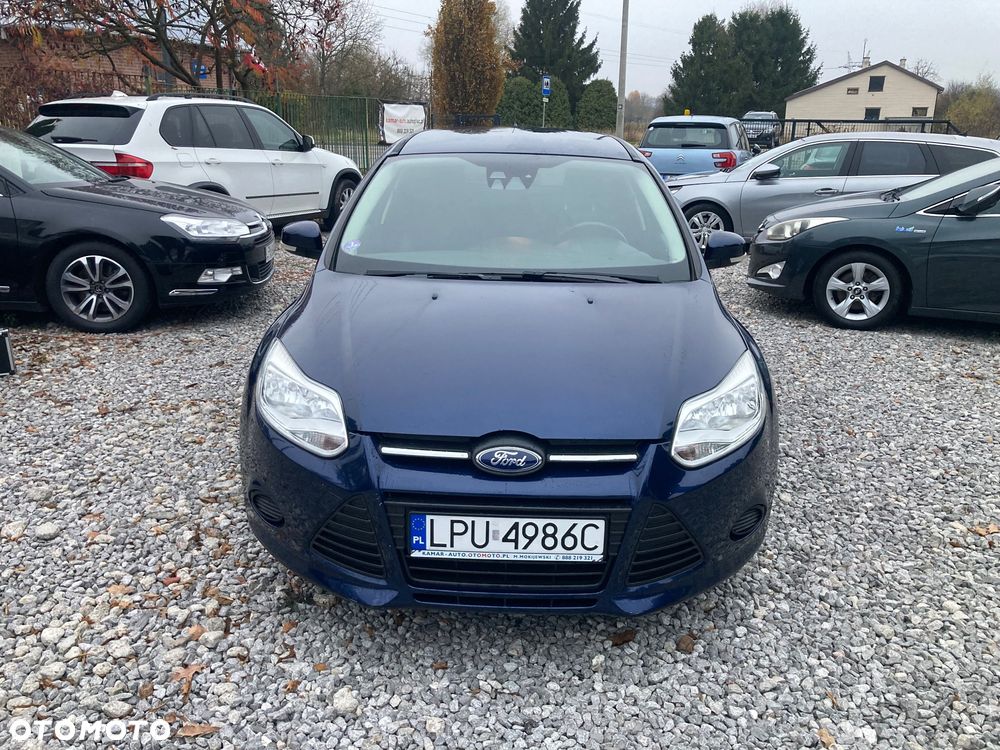 Ford Focus 1.6 Ambiente - 2
