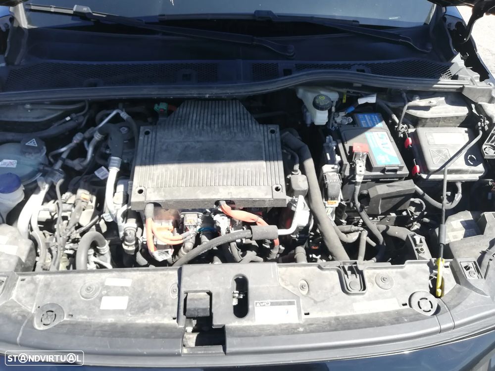 Peugeot e-208 Allure Pack - 25