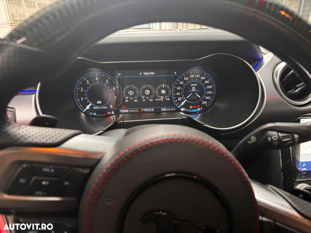 Ford Mustang - 7
