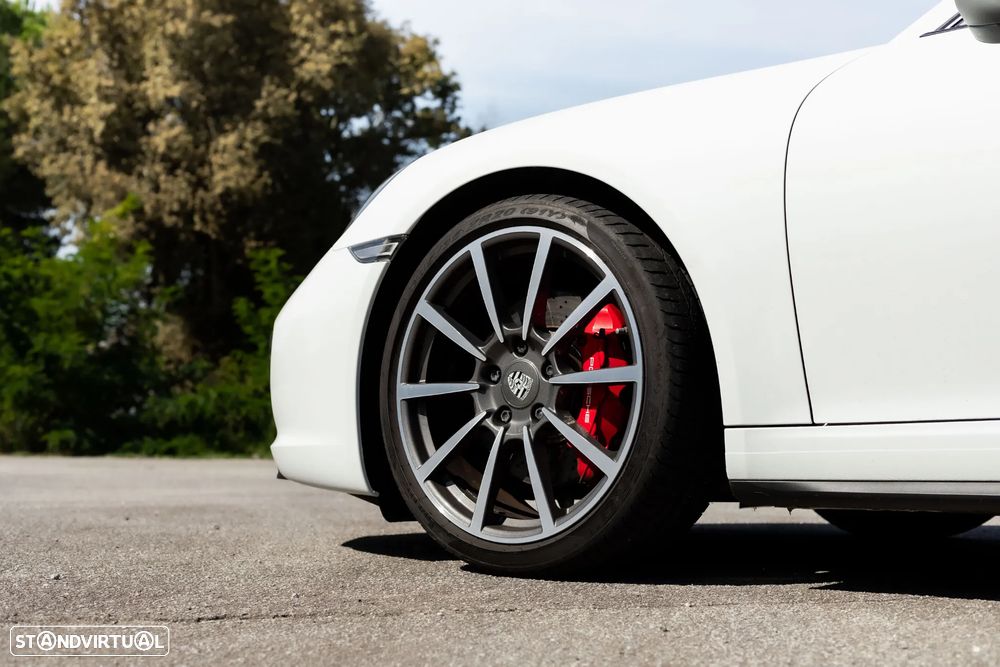 Porsche 911 (991) Carrera 4 S PDK - 13