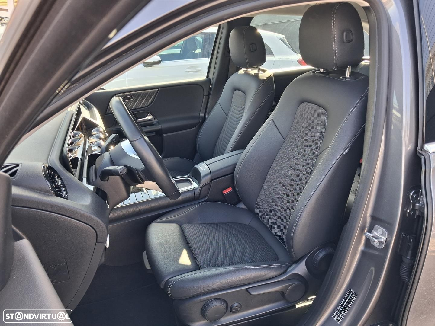 Mercedes-Benz B 180 d - 9