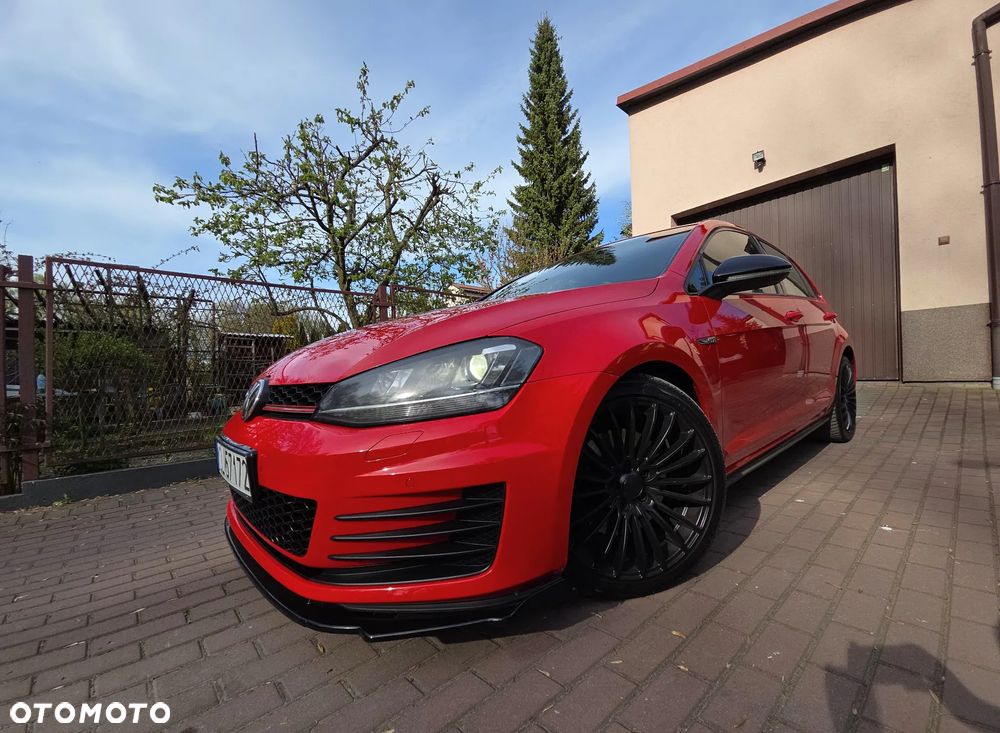 Volkswagen Golf 2.0 TDI BMT GTD - 1