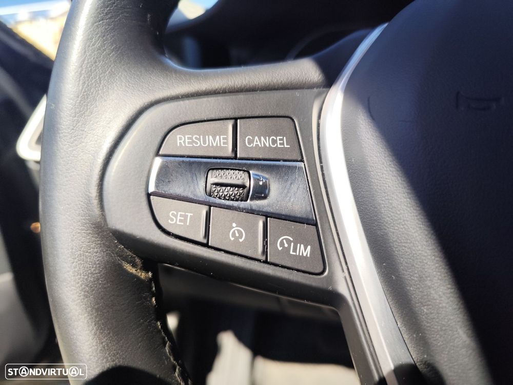 BMW 330 e Touring Auto - 21