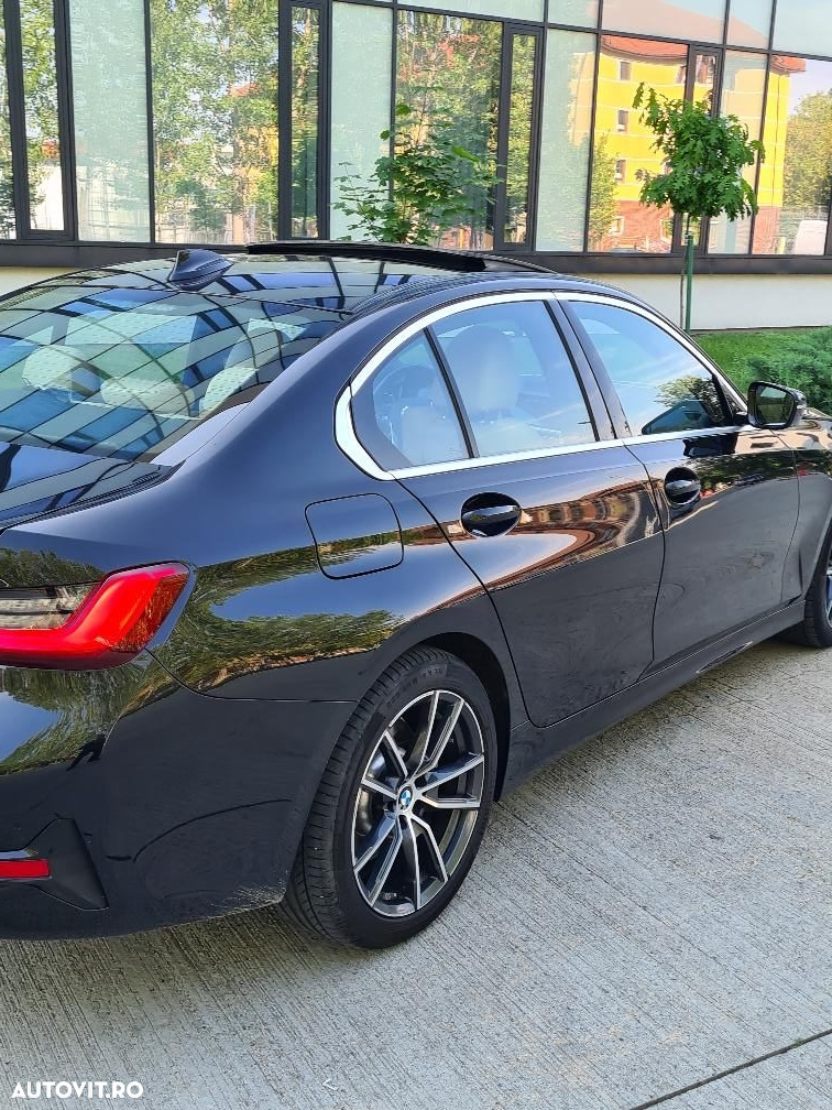 BMW Seria 3 330i AT Sport Line - 22