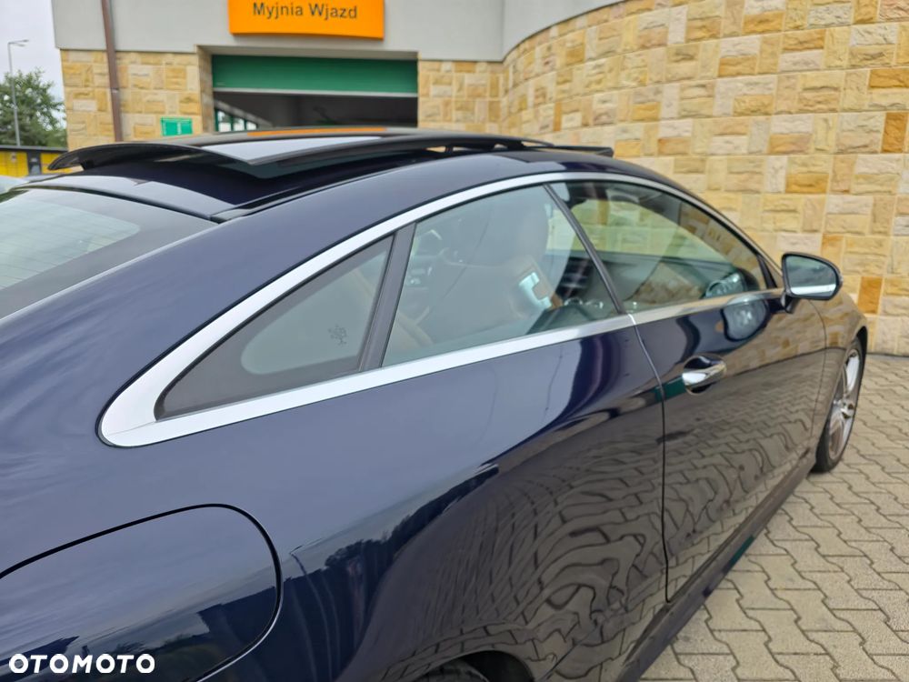 Mercedes-Benz Klasa E 220 d 4-Matic 9G-TRONIC - 18