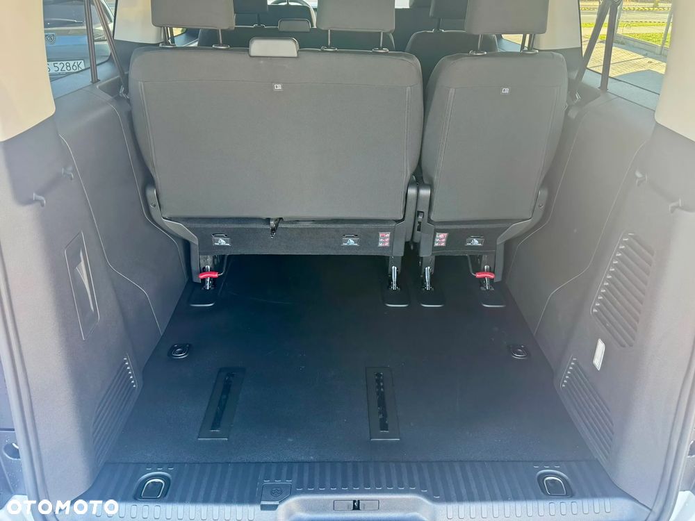 Peugeot Traveller 2.2 BlueHDi Long Business EAT8 - 22