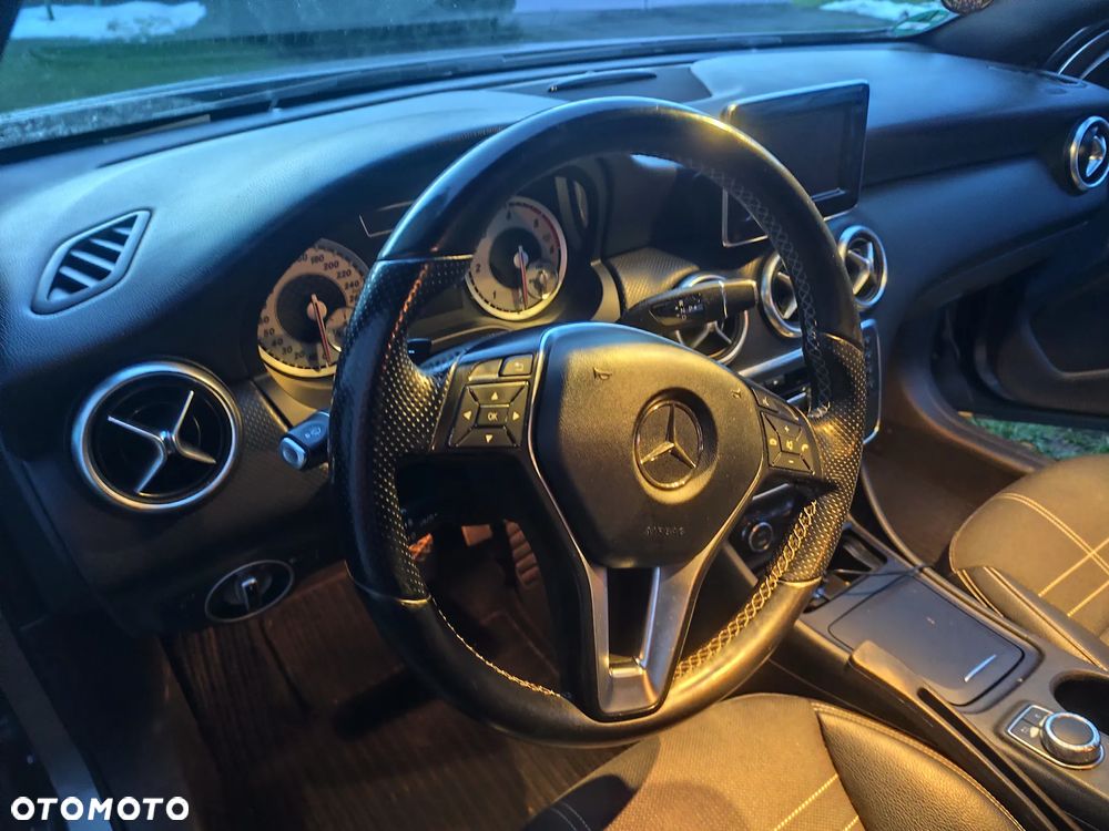 Mercedes-Benz Klasa A 200 CDI 7G-DCT AMG Line - 22