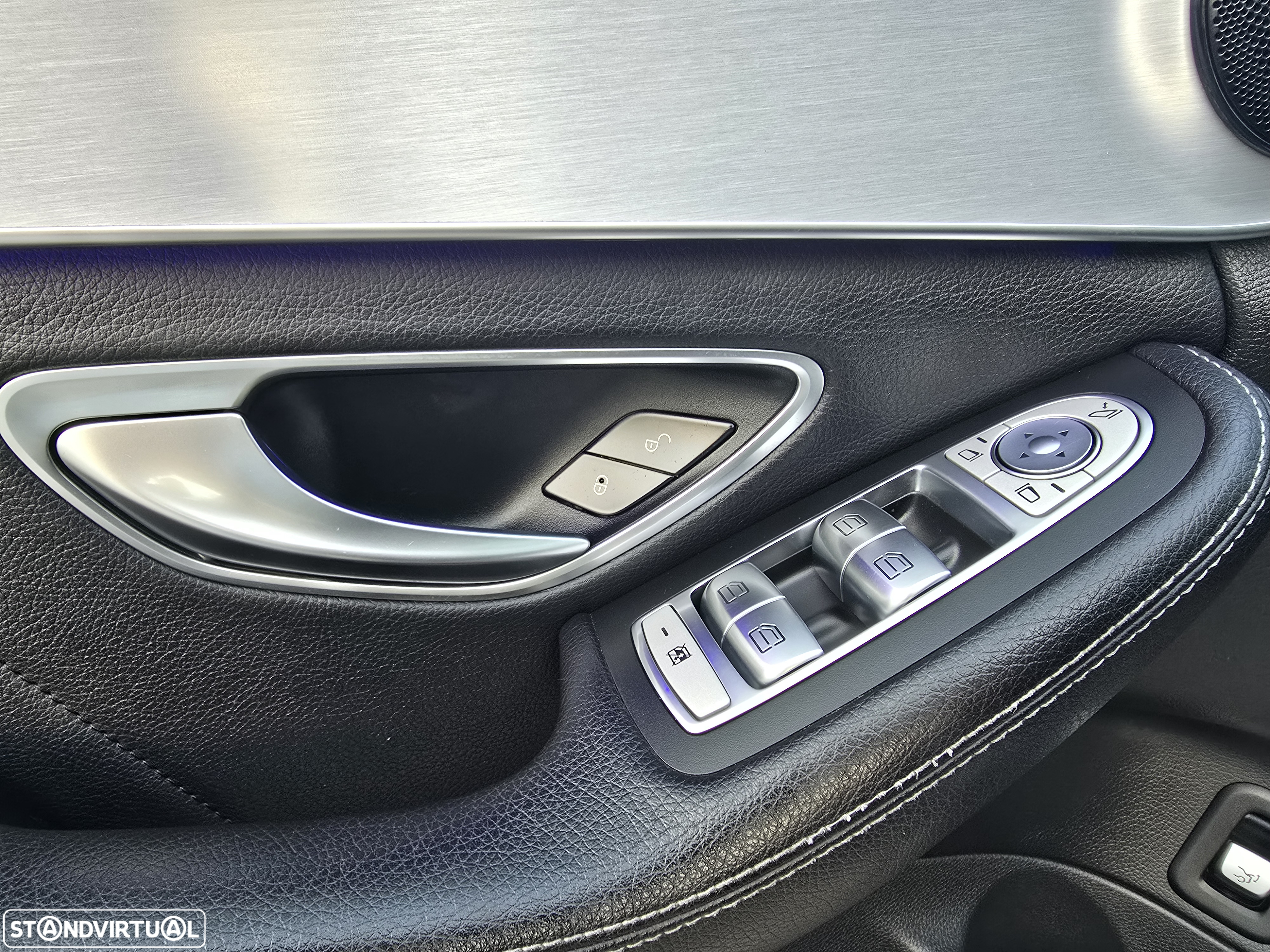Mercedes-Benz C 220 d Station 9G-TRONIC AMG Line - 24