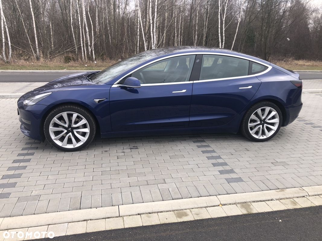Tesla Model 3 Langstreckenbatterie Allradantrieb Dual Motor - 1