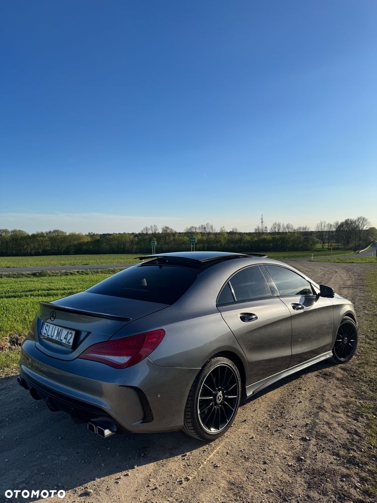 Mercedes-Benz CLA 220 d 7G-DCT AMG Line - 2