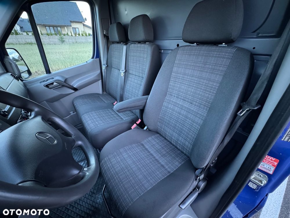 Mercedes-Benz Sprinter - 22