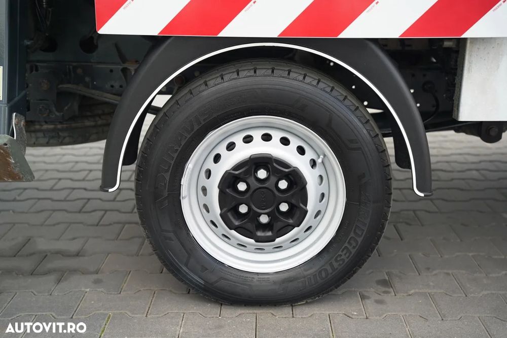 Iveco DAILY 35-140 / Platformă de lucru aeriană / FRANCE ELEVATEUR 141 TLE / 4 STABILIZATOARE / MANUALĂ / 2018 - 29